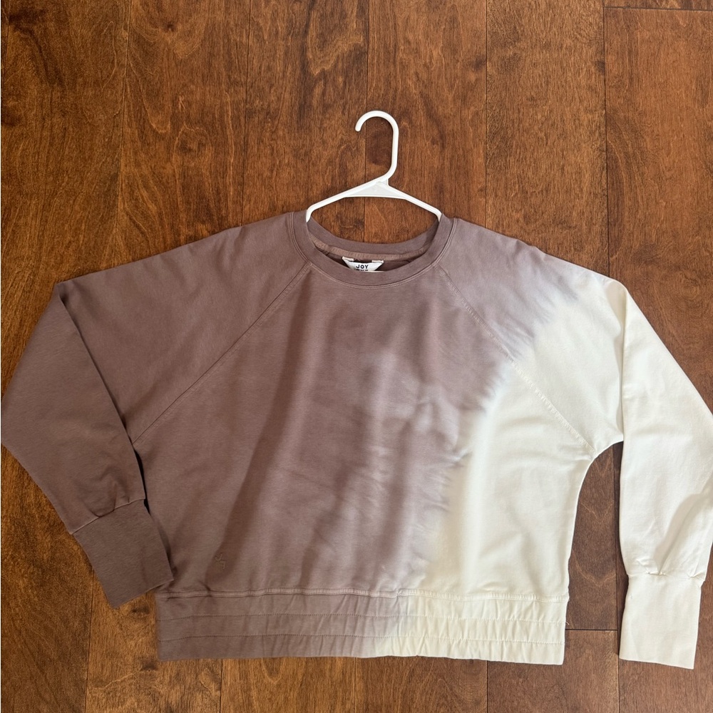JoyLab cropped fit sweatshirt. NWT! Size: L